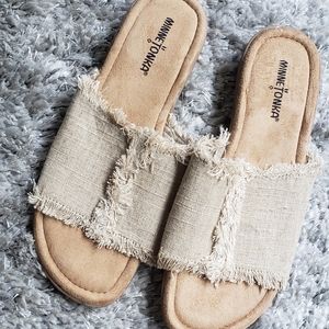 Minnetonka Slide Sandals with Fringe size 10